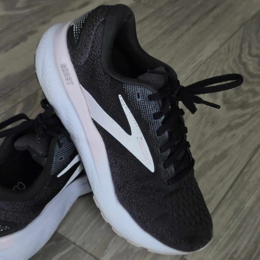 B0 Brooks Ghost 16 Shoes Womens 8B Black White Low Top Running Athletic Sneakers - Picture 11 of 16
